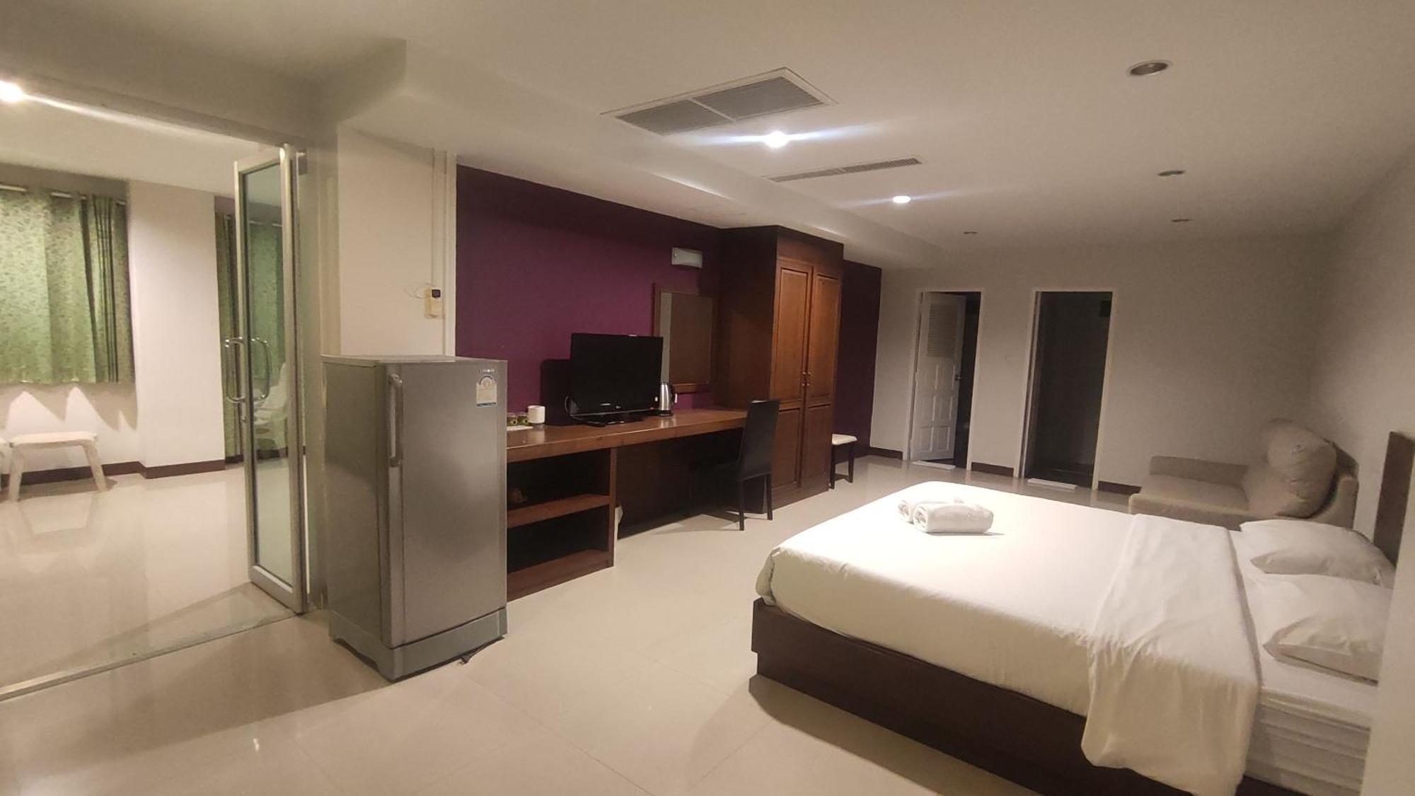 Baan Manthana Hotel, Hua Hin Bagian luar foto